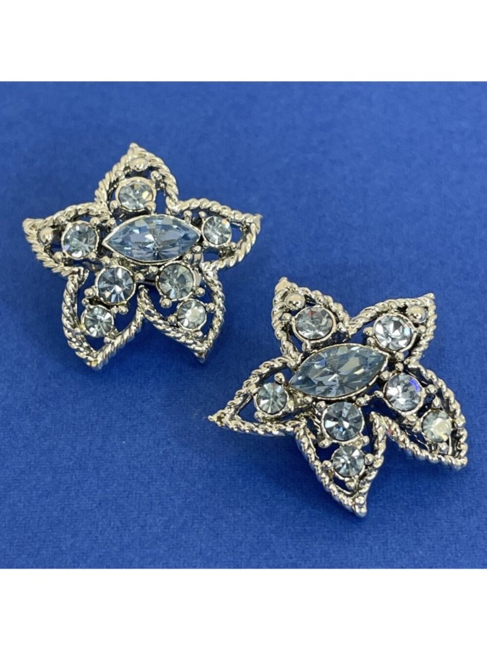 Vtg Sarah Coventry StarFire Silver- Tone Clip-On Earrings Blue Rhinestones